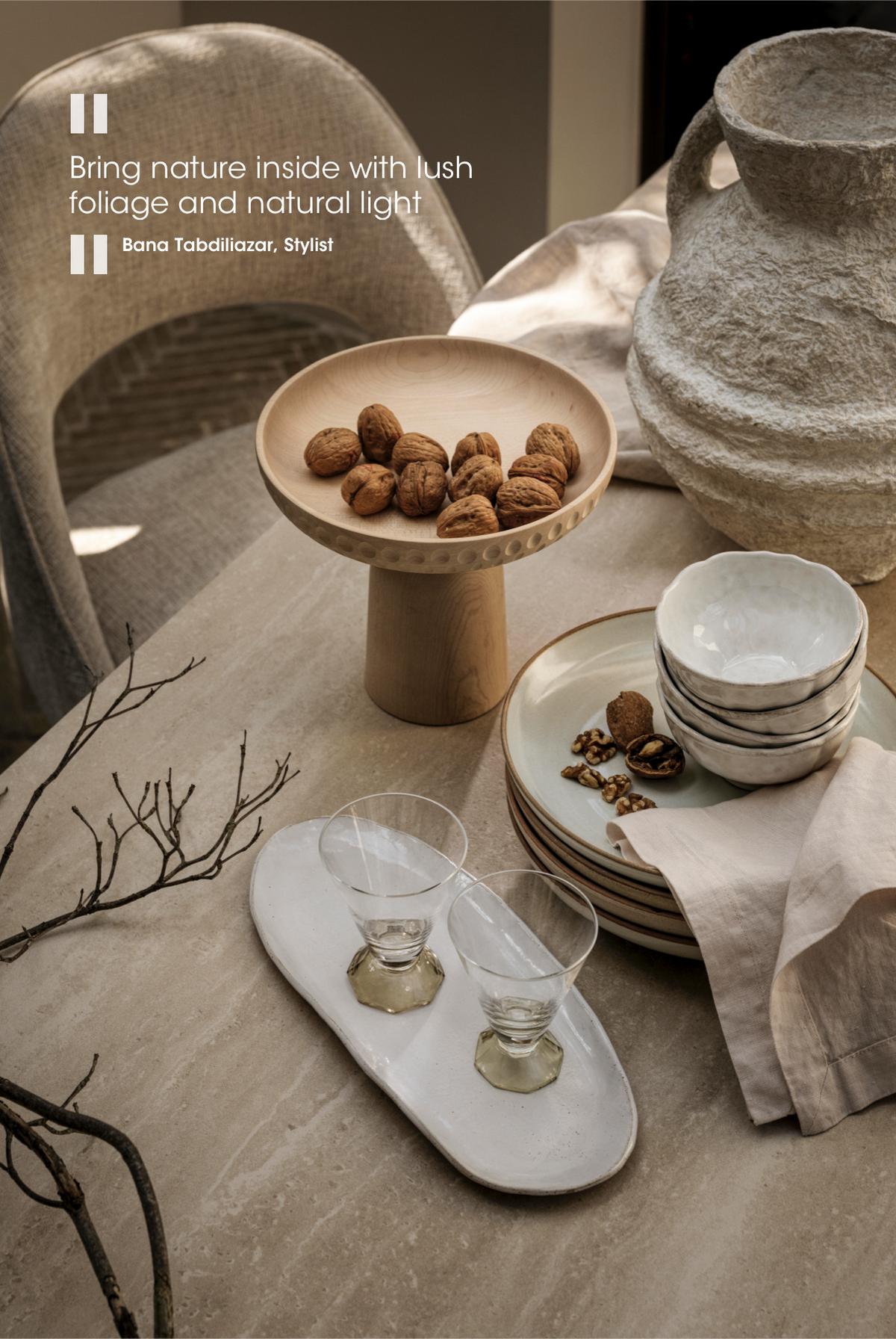 TIBER-DINING-CLOSE-UP